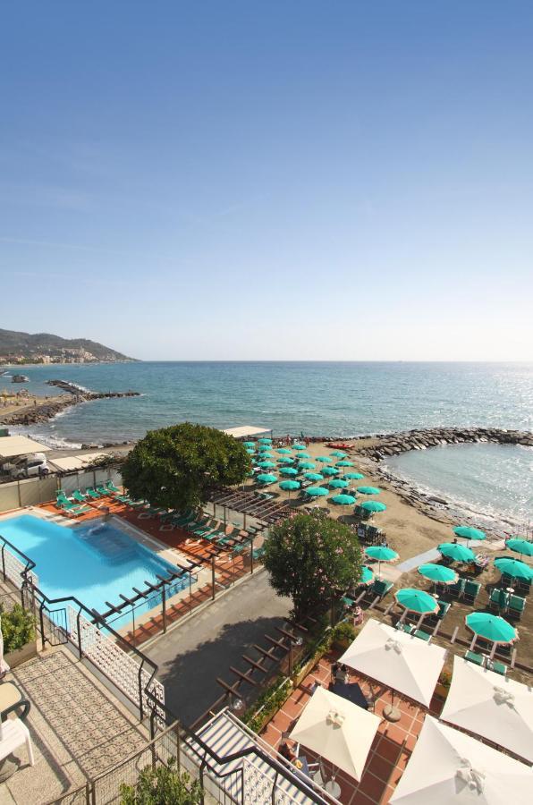 Hotel Bellevue Et Mediterranee Diano Marina Luaran gambar