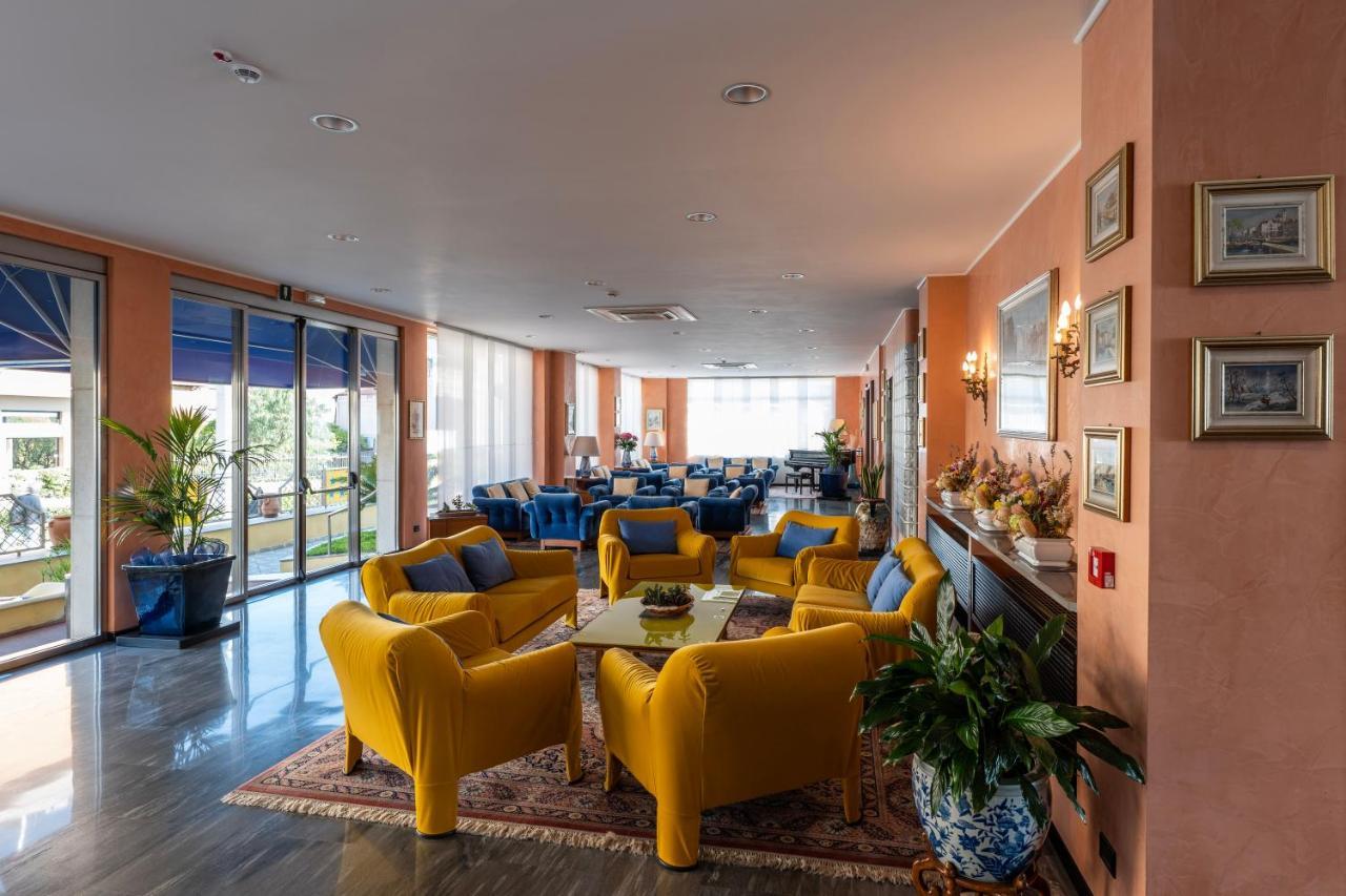 Hotel Bellevue Et Mediterranee Diano Marina Luaran gambar