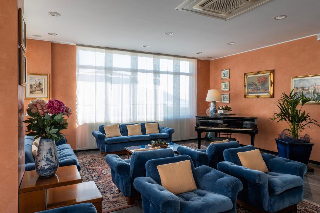 Hotel Bellevue Et Mediterranee Diano Marina Luaran gambar