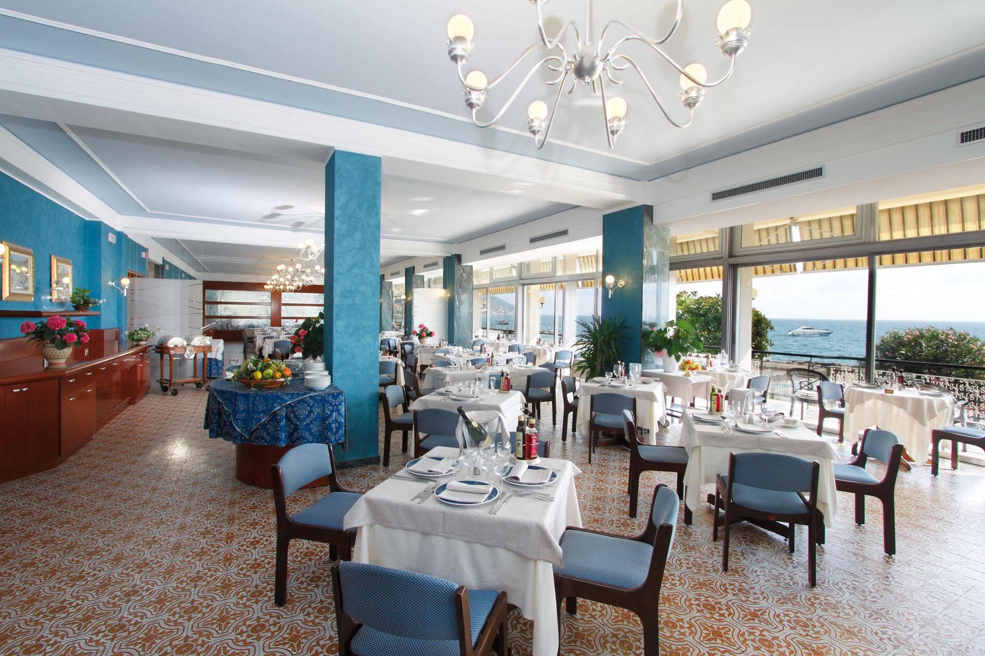 Hotel Bellevue Et Mediterranee Diano Marina Luaran gambar
